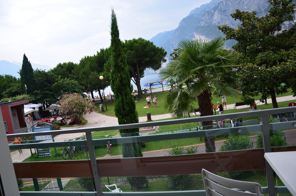 Club Nautico - Phoenix Studio Lake View リーヴァ・デル・ガルダ 部屋 写真
